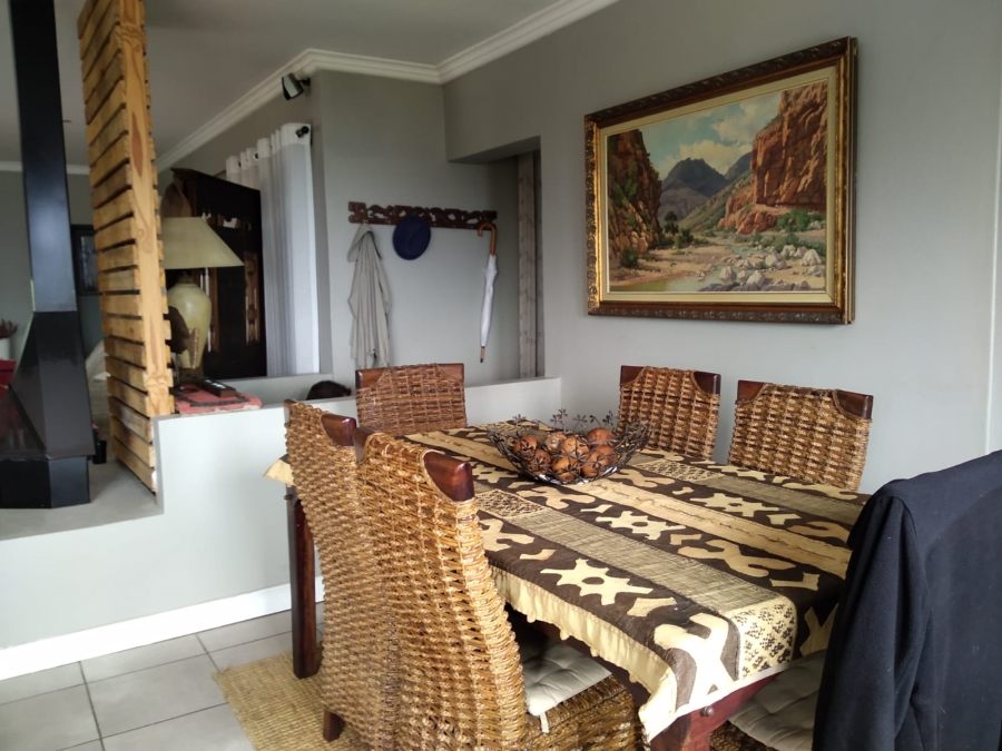 To Let 7 Bedroom Property for Rent in Dana Bay Western Cape